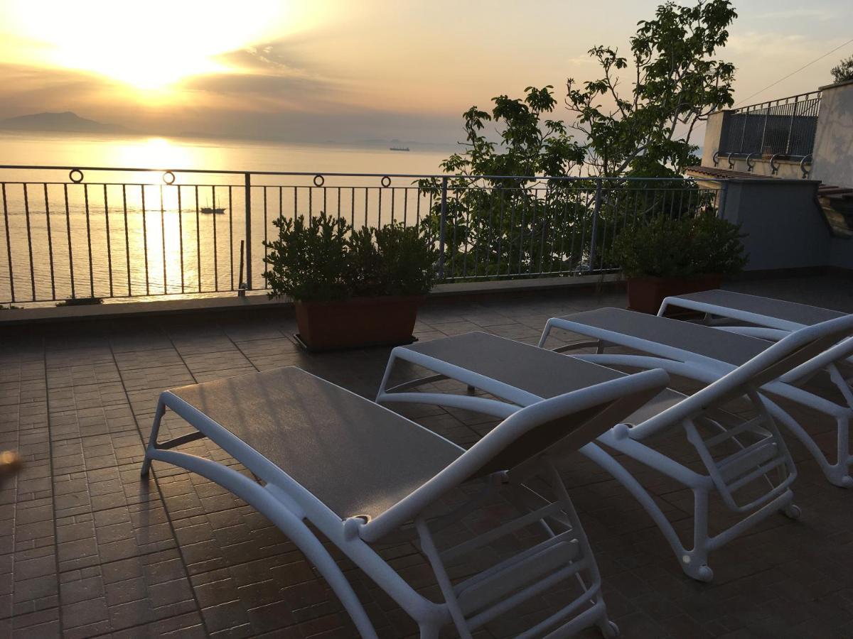 Villa D'Amare Capri View 마사루브렌세 외부 사진